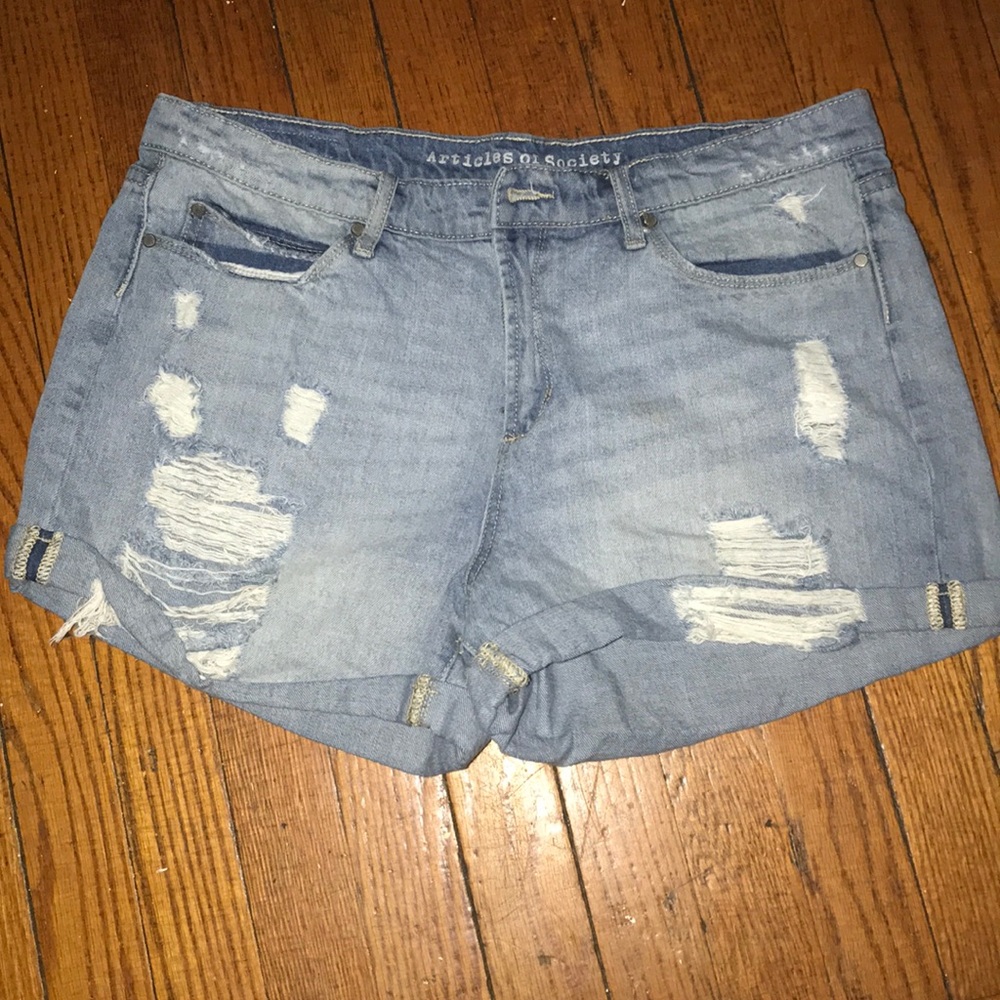 Boyfriend/Mom Denim Shorts